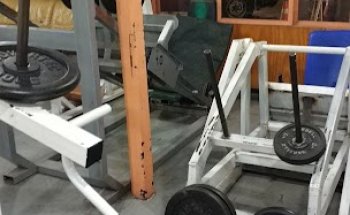 Gimnasio Andrés Urriola