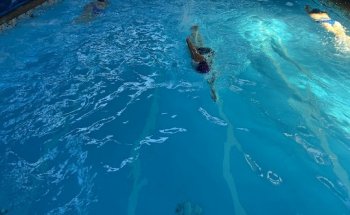 Gimnasio y Piscina temperada Mujer Activa