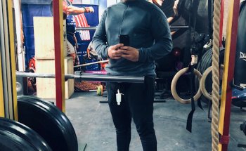 Gimnasio Fitness Academia del deporte