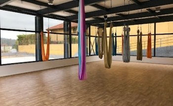 AG Antigravity Studio Curauma