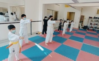 Centro Cultural Deportivo MOVIMIENTO Y VIDA