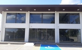 Savittar Yoga, Los Ángeles