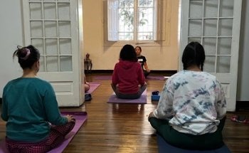 Dhatri Yoga & Ayurveda