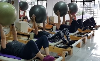 ACQUA PILATES REFORMER