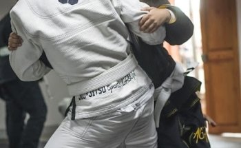 Escuela Infinity Jiu Jitsu