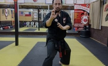 Escuela American Kenpo Karate Laraquete