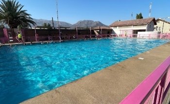 Piscina Municipal de Calle Larga