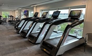 Hvorfor gå og have ondt ApS