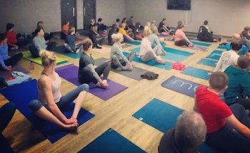 Santosha Yoga Cork