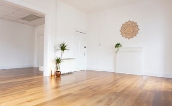 Louise Waters Natural Therapies