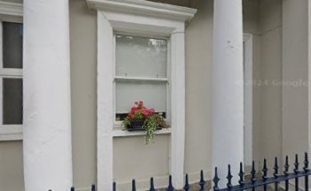 Pure Pilates with Nicky van der Lee