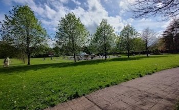 Fermoy Leisure Centre(Ionad Fóillíochta Mhainistir Fhear Maí)