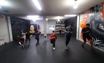 Bunker #fiteandoando Av. Independencia