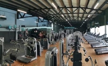 SportWay Gym Acuática Canchas de Tennis Yoga Crossfit Pilates