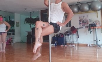 Hellen's Escuela de Arte y Disciplinas