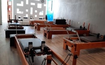 Sense Pilates Studio Plaza los Almendros.