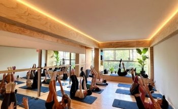 Sensit Wellness | Estudio de Pilates, Yoga, Barre & Funcional.