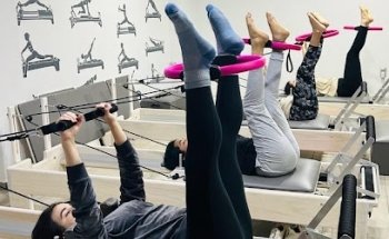 Pilates Reformer Studio 151