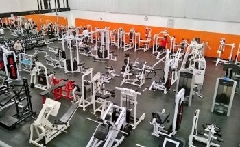 Life Fitness Gym Bondojito
