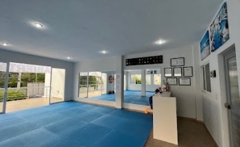 Escuela Tsurukai-Karate Do Goju Ryu
