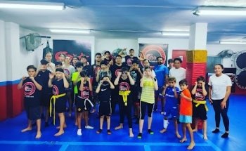 COBRA FIGHTING CLUB San Pedro Escuela de artes marciales y Defensa personal Muay thai/Box/jiu jitsu brasileño/M.M.A