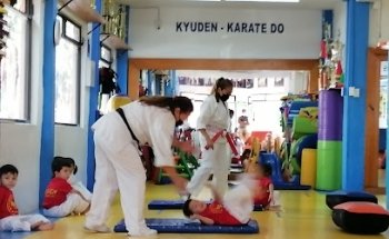 Kyuden Karate Do La Villa