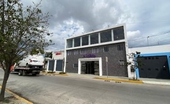 Dr. Lesther Clínicas