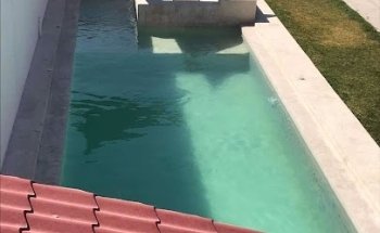 Alberca & Jardin la pequeña