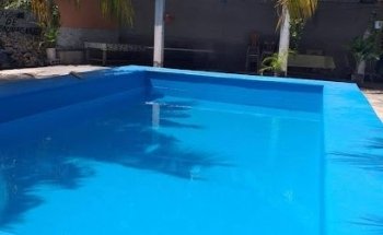 Baño de piscina mayi