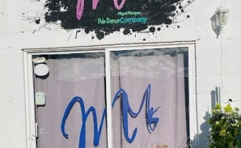 MM POLE DANCE STUDIO