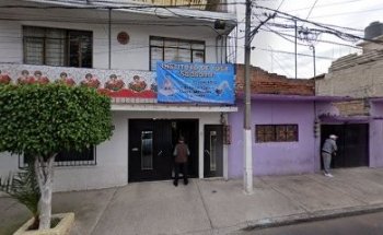 Instituto De Yoga Sadhana