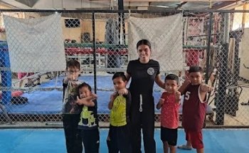Club de kickboxing y boxeo jacarandas SIPDUL KRAV MAGA