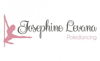 Josephine Levana Poledancing