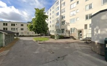 Yogaklasser på NÄRA i Bergshamra