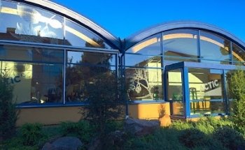 Actic Sundsta Bad & Idrottshall