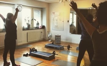 Esther Holistic Studio