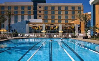 ClubSport Aliso Viejo Health and Fitness Gym