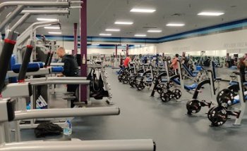 Crunch Fitness - Mount Prospect