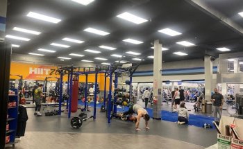 Crunch Fitness - Cerritos