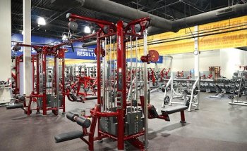 Club Fitness - Creve Coeur