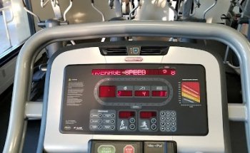 Crunch Fitness - Hemet