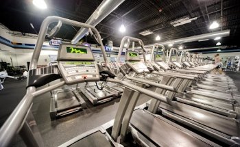 Crunch Fitness - Bellevue