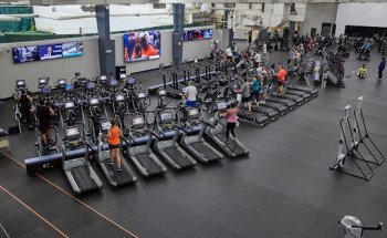 The Downtown Club at The Met