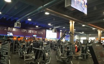 Crunch Fitness - Walnut Creek
