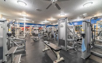 Doc's Gym & Tanning - Superior, WI