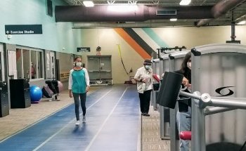 H-F Racquet & Fitness Club