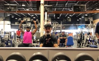 Crunch Fitness - Taylor