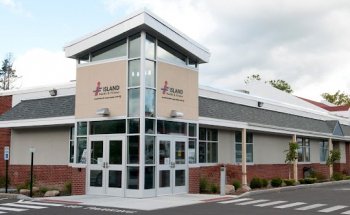 Island Health & Fitness @ Community Corners