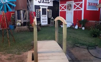 Mike's Powerhouse Gym