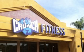 Crunch Fitness - University Square